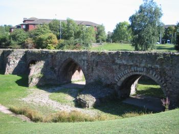 middeleeuwse brug
